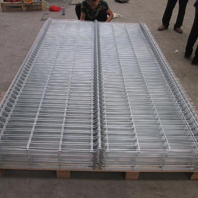 China Easily Assembled Hot Dipped Galvanized 3D Curved Wire Mesh Fencing Panel for sale