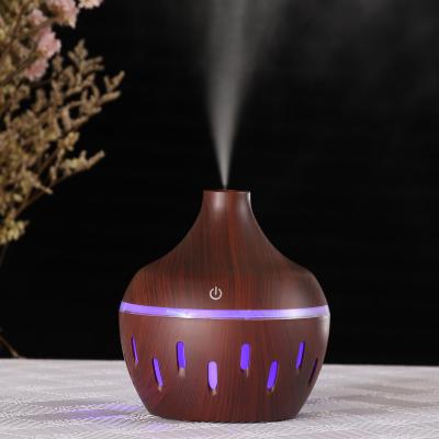 China YX025D Car Customized Wooden Logo USB Perfume Aromatherapy Humidifier Diffuser Essential Oil Corporate Gift 300ml for sale