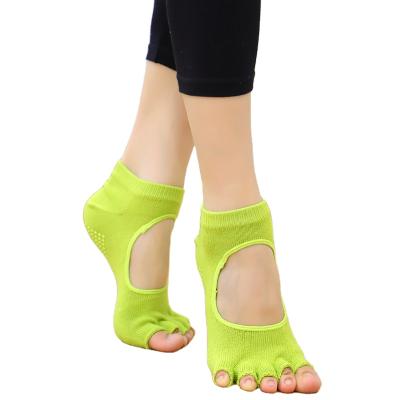 China Breathable Custom Design Women Yoga Pilates Socks Anti Slip Grip Black Dot Mesh Five Toe Yoga Socks for sale