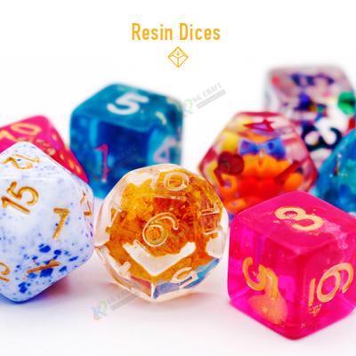 China Polyhedral Dice Set Professional Customized 7pcs Acrylic Resin Silicone Polyhedral Plastic Crystal Dice Role Playing Game 16mm Die Set for sale