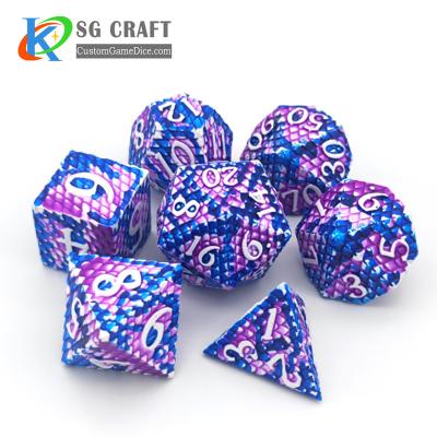 China Large D4 D6 D8 D10 D12 D20 DND Games High Quality Polyhedral Embossed Dragon Scale Set Custom Logo Metal Dies for sale