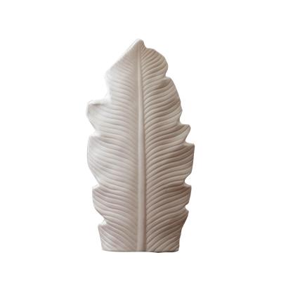 China Contemporary Low Price Guaranteed Quality Home Living Room Study Vase Ceramic Decoration for sale