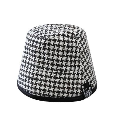 China breathable & Waterproof hat female Korean version of the female Japanese Small style plaid bucket hat fragrant face label little fisherman to cover the B for sale