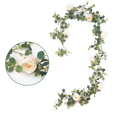 China Realistic Artificial Eucalyptus Wreath with Champagne Roses Decorative Flowers Wreaths for sale