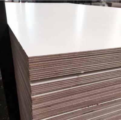 China Traditional 10mm, 12mm, 15mm, 18mm plywood/wood grain melamine/solid color melamine laminated melamine plywood for sale