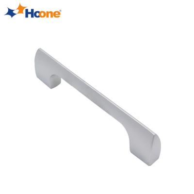 China Low Moq Modern In Running Kichen Accessories Cabinet Hardware Cabinet Handles Furniture Handle Pull for sale