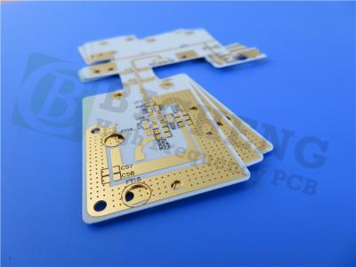 Cina RO4830 PCB ad alta frequenza costruito su substrati da 9,4 millimetri e 0,239 millimetri con rame a doppio lato e oro per immersione in vendita