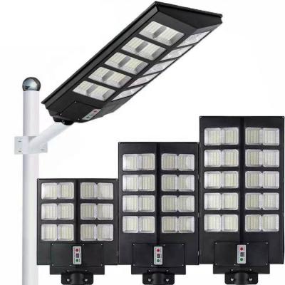 China ROAD KIMHI High Power Battery Road Streetlight Ip65 Waterproof 180W 240W 300w Integrated Outdoor All In One Led Solar Street Light for sale