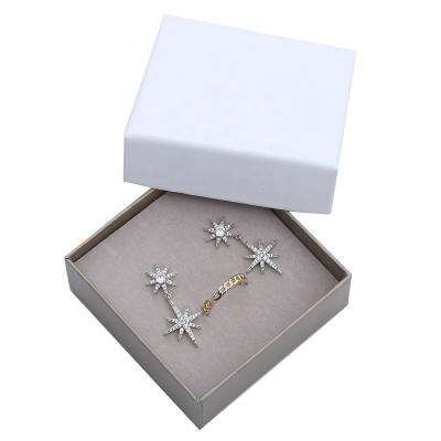 China Newest Color Logo Pendant Premium Storage Organizer Recyclable Protective Custom Gift Box Popular In Western Europe for sale