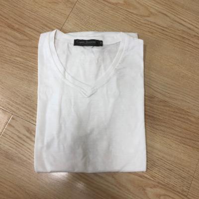 China anti-wrinkle cheap high quality 95%cotton 5%spandex whosale stock t-shirt many color v-neck t-shirt round neck plain white plain t-shirt for sale