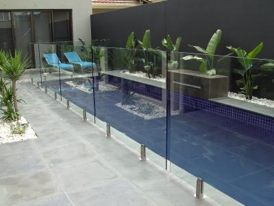 China Glass Swimming Pool Fencing , 85% Light Transmittance Glass Pool Safety Fence for sale