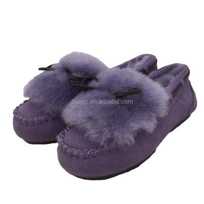 China Thermal Comfortable Sheepskin Softsole Moccasin Slippers Purple Color for sale