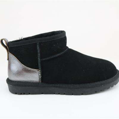 China Disposable Chestnut Heel Black Gray Sheepskin Colors Silver Wool Snow Boots for sale