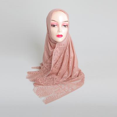 China Custom 2019 new design polyester dubai arab wholesale muslim ladies hijab shawl scarf for sale