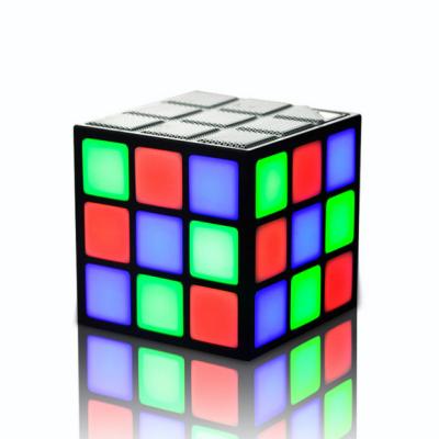 China Instant Radio 36 LED Lights Cube Mini Speaker Cube Wireless Magic Speaker for sale