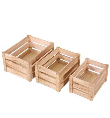 China Wholesale Handmade Rustic Wooden Farmhouse Decor Vintage Europe Fruit Vegetable Crate For Sale for sale