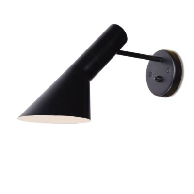 China EUROPEAN Modern Black E27 White Post Modern Wall Sconce Lights Lamp Down Fixtures For Living Room Hotel for sale