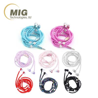 China Fashional In-Ear 3.5mm In-Ear Mp3 Earphone Diamond Pearl Beads Couples Necklace Wired Headphones Gift Girls Earbuds Headset MIC for sale