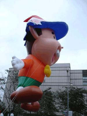 China Decorative Cute Cartoon Character Inflatable Large Colored For Kids for sale