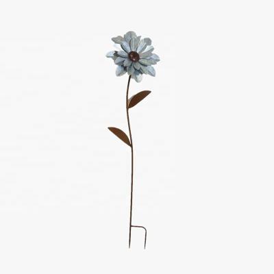 China Handmade Art Iron Flower Crafts Garden Decoration Metal Flower Yard Outdoor Stake for sale