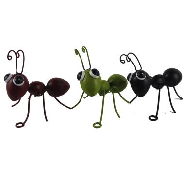 China Wholesale Artificial Ant Personal Desk Wholesale Iron Metal Shape Style Cute Home Decoration for sale