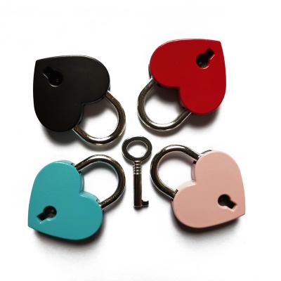 China Hotsale 2021 Heart Shape Colorful Little Wish Heart Lock With Two Key for sale