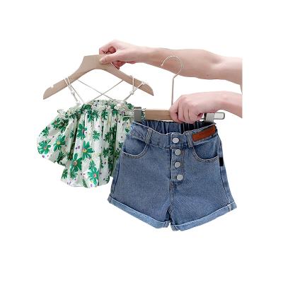 China Breathable Girls Strapless Pearl Halter Top , High-waisted Jeans Shorts 2 Pieces for sale