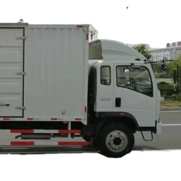 China new light cargo 4*2 6*4 sinotruk light vehicle truck 7100x2430x1500 for sale