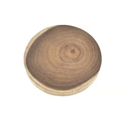 China High Quality Sustainable Wood Crafted Acacia Wood Sustainable With Bark Cutting Board for sale