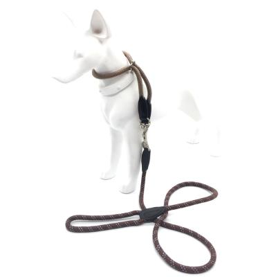 China Product Supply Custom Stable Dog Rope Leash With Swivel Hook Heavy Duty Leather Pet Supplies for sale