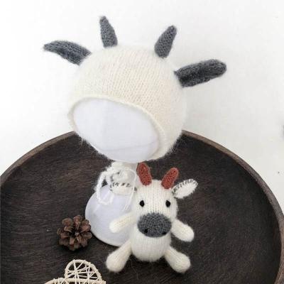 China Newborn Knitted Plush Baby Photography Props Crochet Cute Cow Doll Hat Hood Studio Shoots Photo Props for sale