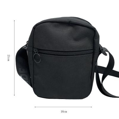 China OEM Messenger Bag Casual Dog Bag Custom Logo Blank Nylon Womens Bag - Body Bag for sale