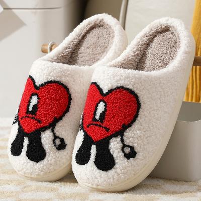 China Damping Bad Custom Cute Red Heart Rabbit Rabbit Slippers Slides Running Custom Logo Wholesale Warm Indoor Ladies Winter Bedroom Slippers for sale