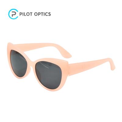 China Fashion Sunglasses Pilot Optics Manufacturers Girls New Arrivals Fashionable Cat Eye Sunglasses for sale