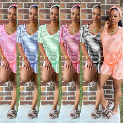 China QUICK DRY Striped Two Piece Set Women Tracksuits Summer Teams Womens Bandeau Blouse Tops Biker Shorts Sweat Suits Lounge Matching Sets for sale