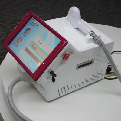 China Hotsale hair removal machine! 808nm diode laser Painless equipment for sale