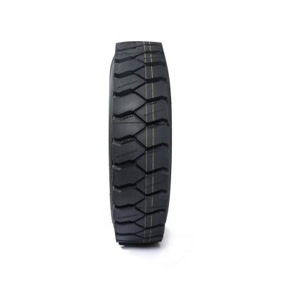 China Natural Rubber Radial Truck Tires 315 80 22.5 295/80R22.5 11R22.5 Heavy Truck Tire for sale