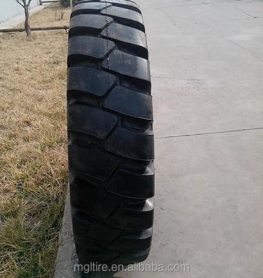 China Excavator Tire 9.00-20 11.00-20 10.00-20 Excavator Tire for sale