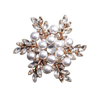 China Brooches Women Fashion Jewelry Brooches Fashionable Accessories Bead Brooch Women for sale