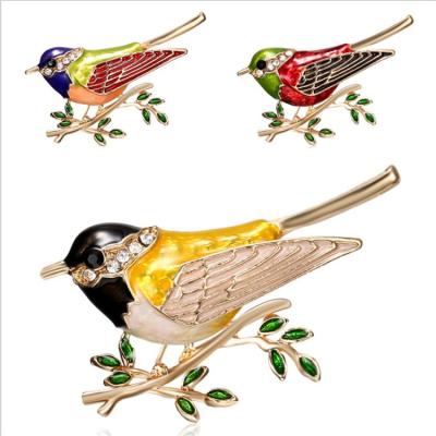 China 2022 Fashion Bird Oil Brooch Decoration Brooch Cute Animal Branch Fabric Brooch Exquisite Painting Stitch Drill Women Brooch for sale