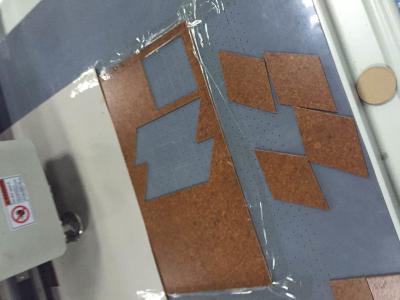 Cina rubber cork gasket cnc cutting small production making machine in vendita