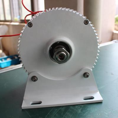 China Generator 300W 400W 500W 600W 12V 24V 48V 3 Phase Alternators Wind Gearless Permanent Magnet Turbine Generator C.A.M-600 for sale