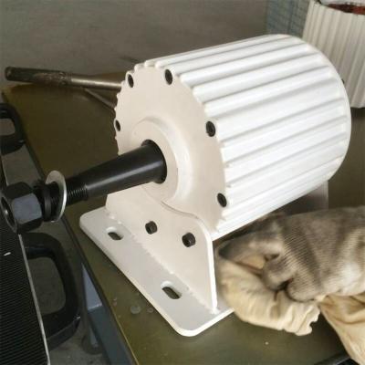 China Iron 2KW 48V 96V Wind Generator With Low RPM Low Single Permanent Magnet Windmills Power Shaft AC Generator for sale