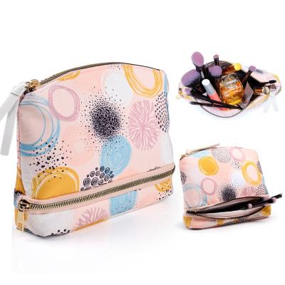 China Recyclable Wholesale Recyclable Eco-Friendly Recycled Pouch Toiletry Travel Makeup Beauty Cosmetic Bag for sale