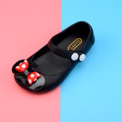 China Mickey Minnie Brazil Style Kids PVC Sandals Light Bow Toddlers Late Summer Non-slip Soft Non-slip Unique Girl Jelly Shoes for sale