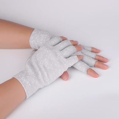 China Comfortable Sun Protection Women's Fingerless Gloves Non Skid Cotton Training Gloves for sale