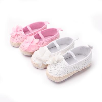 China New designed Cotton fabric slip-on 0-2 years Outdoor toddler baby girl shoes for sale