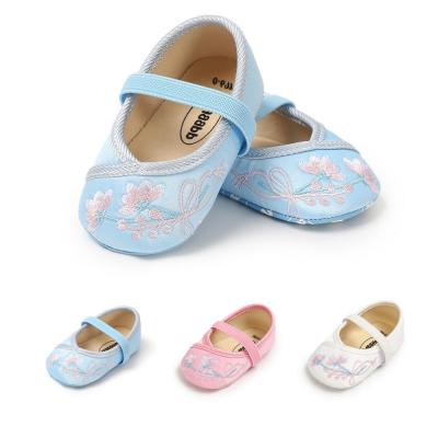 China Hot selling soft cotton sole Flower print princess dress Wedding party baby shoes girl for sale