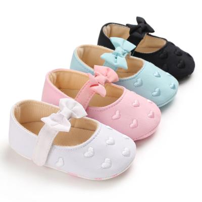 China Free sample Cotton fabric heart-shaped print lovely bowknot Newborn girl baby shoes for sale