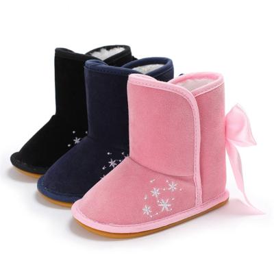 China New arrived Rubber sole Bowknot 0-18 months infant Walking baby boots for sale